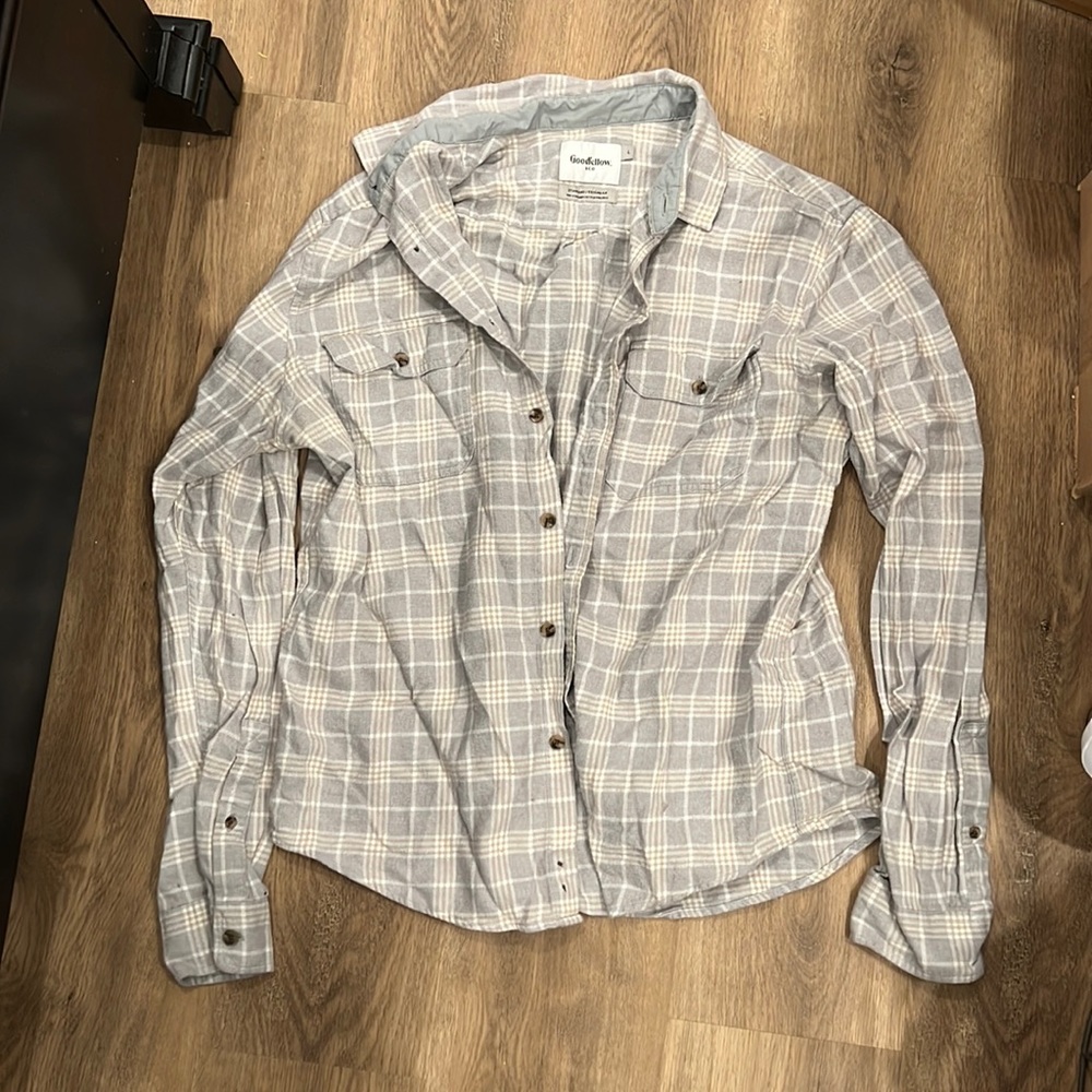 Goodiellow light grey white and cream flannel